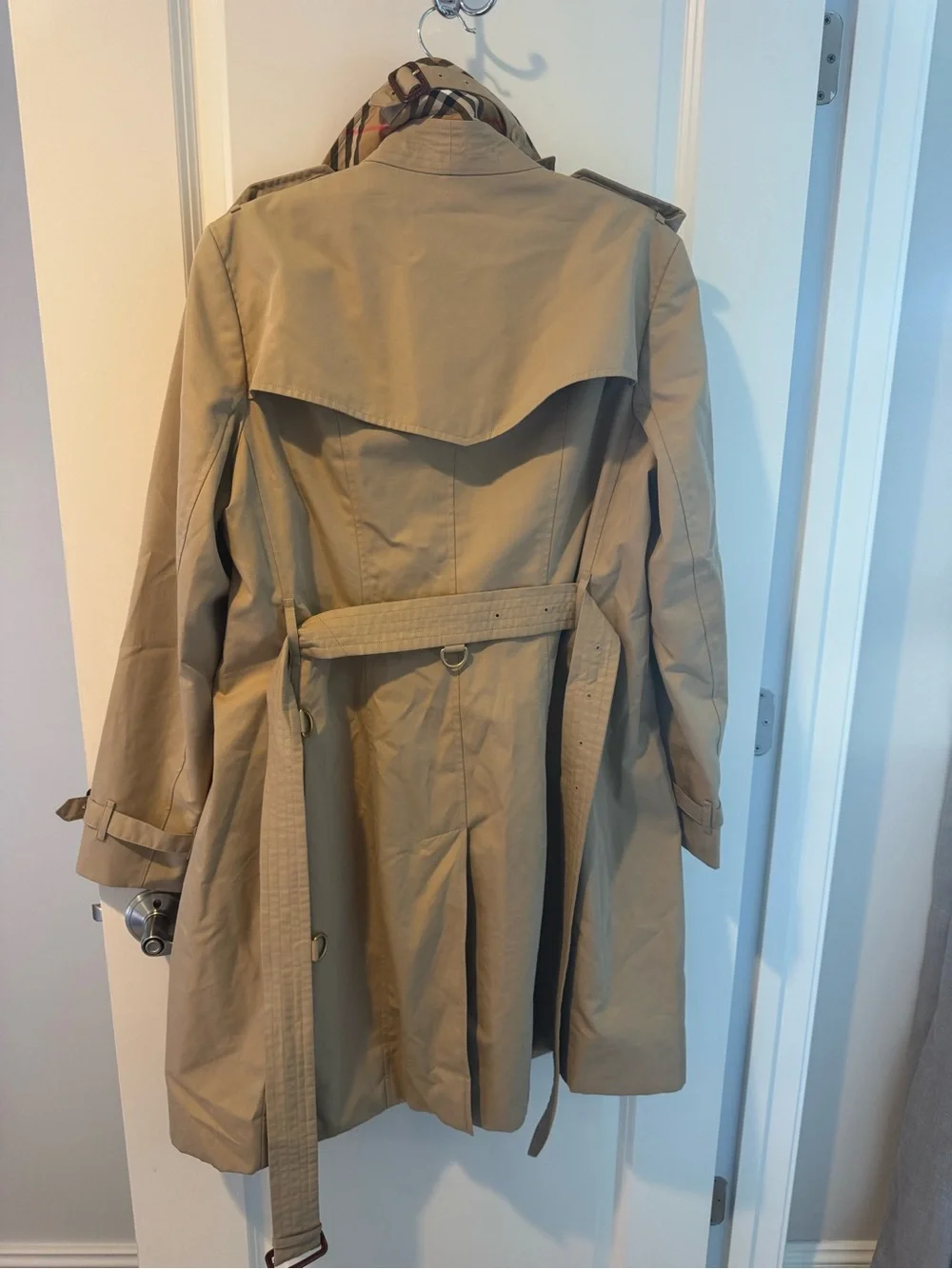 Burberry Chelsea Mid-Length Trench Coat Honey Tan - Picture 7 of 7